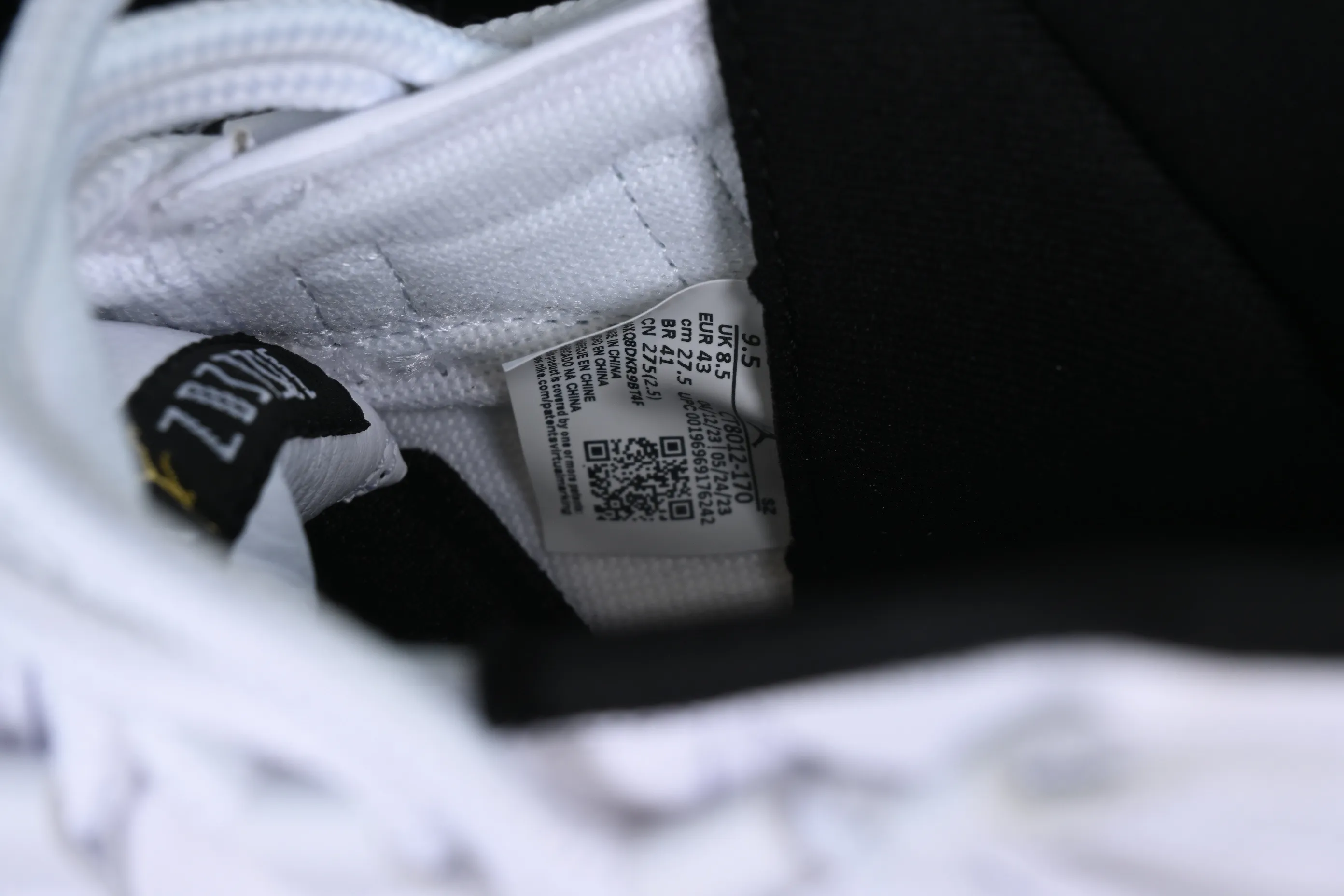 All Categories Air Jordan Jordan series basketball shoes Air Jordan 11 OG version Air Jordan 11 "DMP" AJ11 Joe 11 gold brick Kang buckle genuine carbon first layer CT8012-170